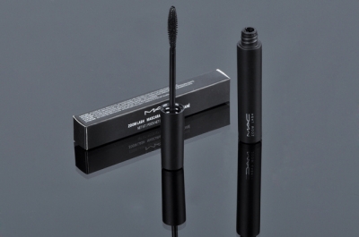 MAC Beauty Cosmetics Zoom Lash Mascara Volume Instantane 8G 0.28Oz